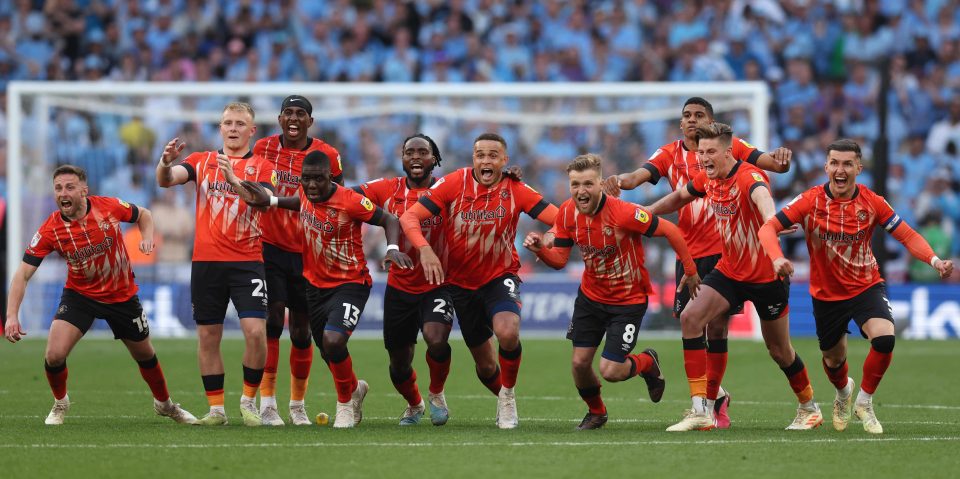 Luton Town mantém ascensão histórica e retorna à elite inglesa 31 anos depois