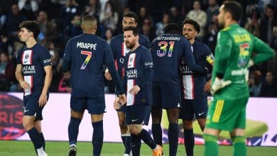 Vaias para Messi, goleada e cenas lament&aacute;veis marcaram a vit&oacute;ria do PSG sobre o Ajaccio