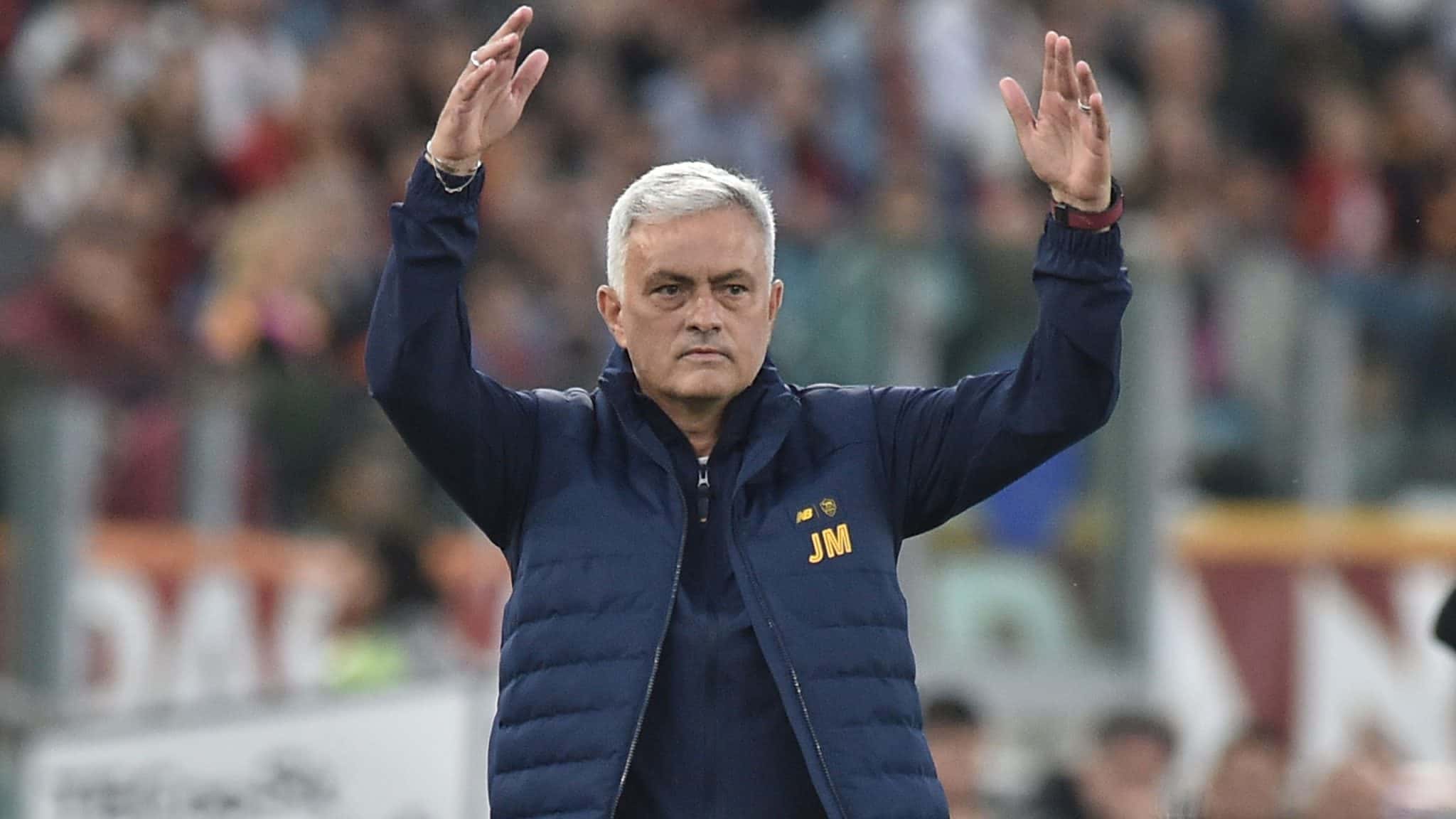Mourinho diz que a classifica&ccedil;&atilde;o da Roma &agrave; Champions League seria &ldquo;mais que um milagre&rdquo;
