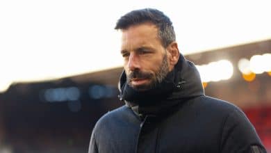 De forma surpreendente, Ruud van Nistelrooy deixa o PSV antes da &uacute;ltima rodada da Eredivisie