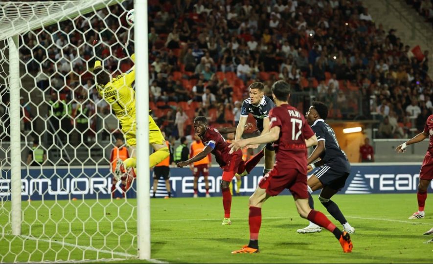 O Bordeaux deixou a zona de acesso na penúltima rodada da segundona e fica sob risco de não voltar de imediato à Ligue 1