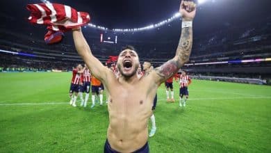O Chivas provocou um Aztecazo, ao eliminar o Am&eacute;rica nas semifinais com um gol aos 43 do 2&deg; tempo