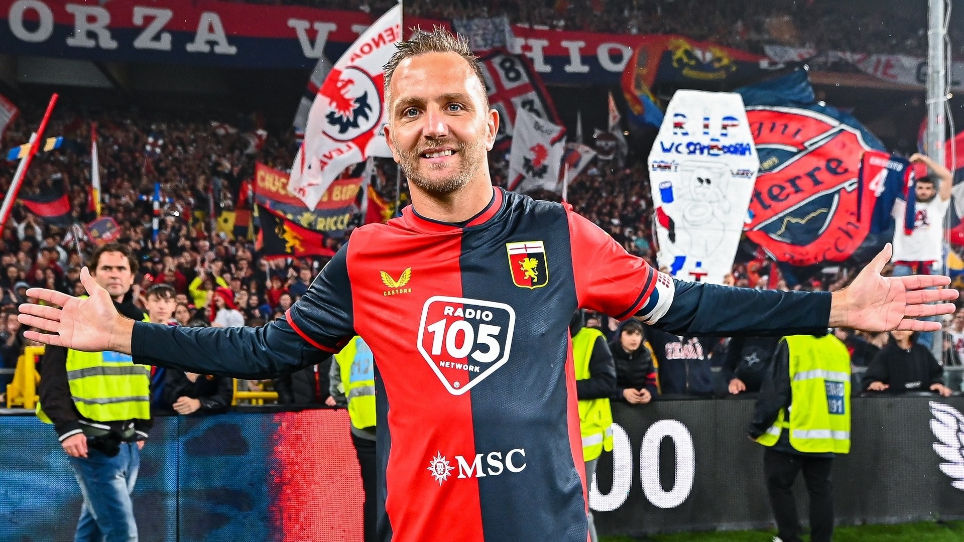 No &uacute;ltimo ato da carreira, Criscito marcou o gol da vit&oacute;ria do Genoa por 4&times;3 aos 50 do 2&deg; tempo