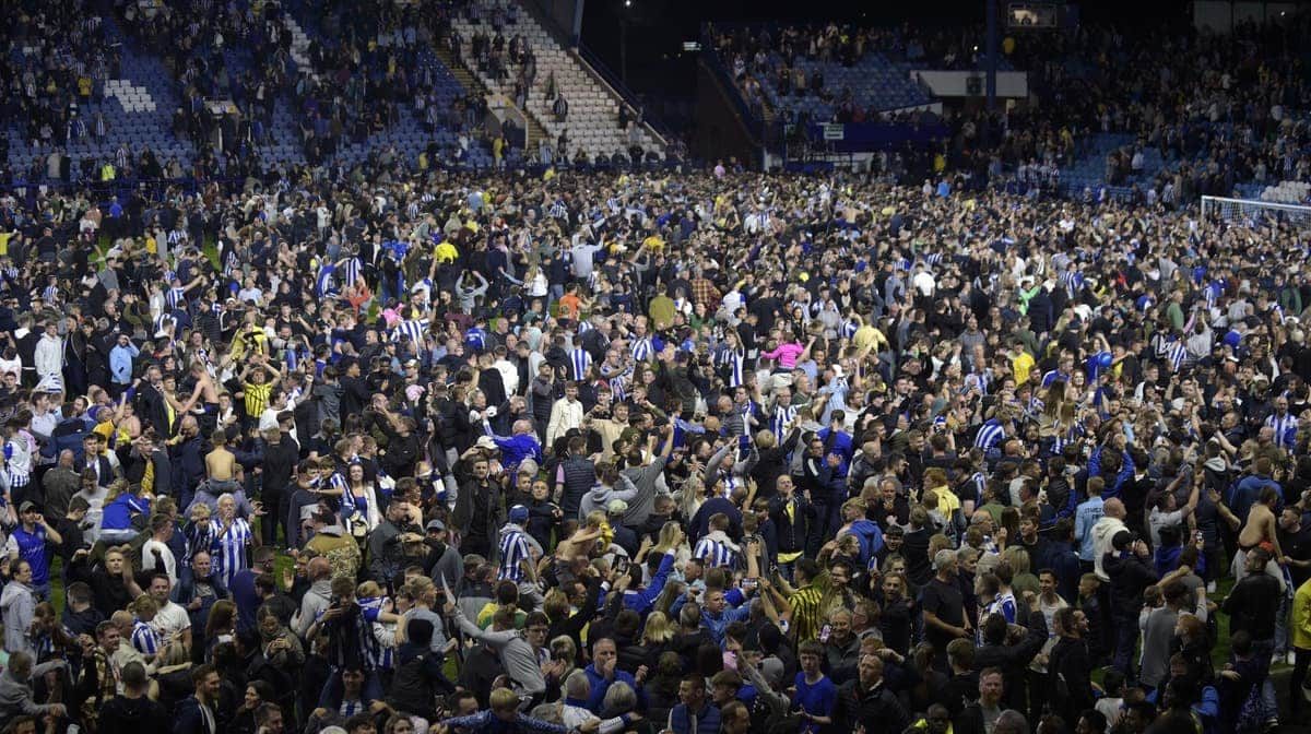 O incr&iacute;vel milagre do Sheffield Wednesday: perdeu a ida por 4&times;0, venceu a volta por 5&times;1 e, nos p&ecirc;naltis, vai &agrave;s finais do acesso na terceirona