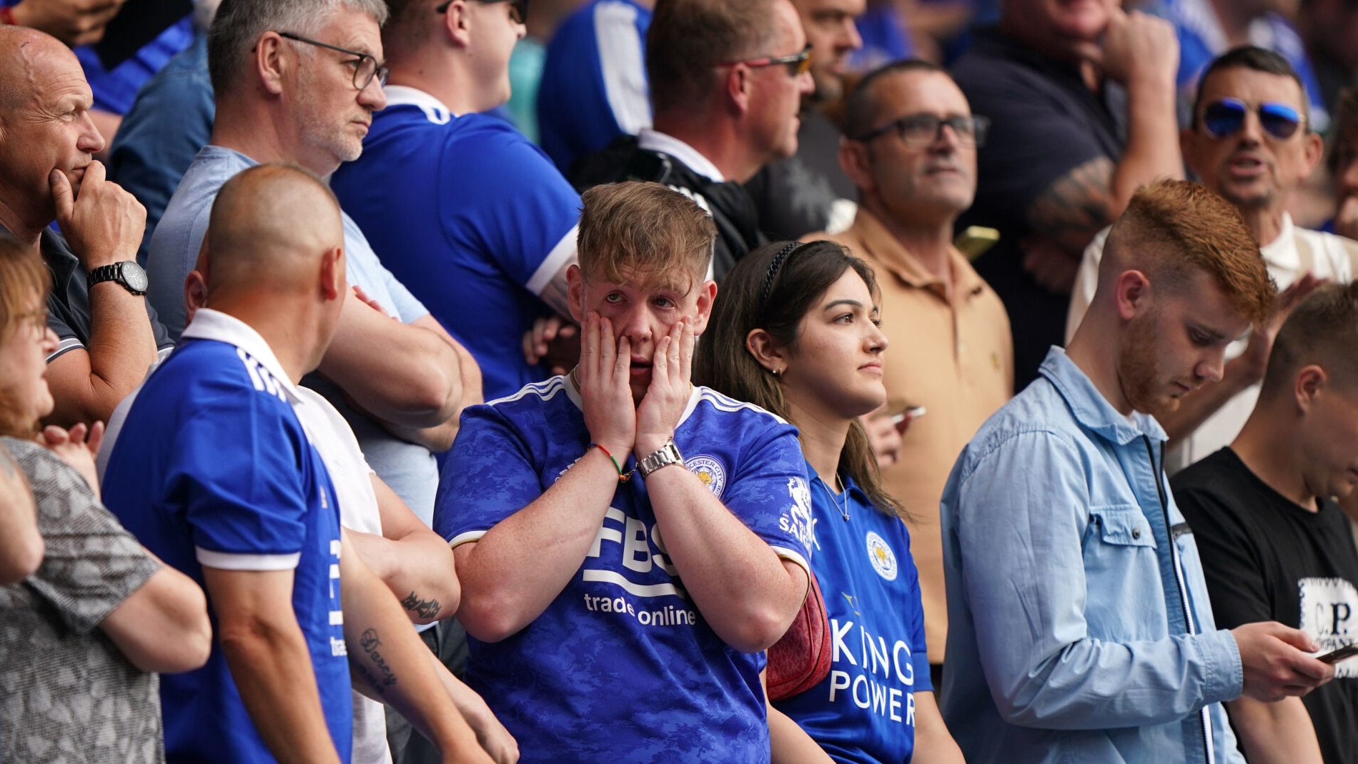 Como o Leicester foi do milagre do t&iacute;tulo ao rebaixamento em apenas sete anos