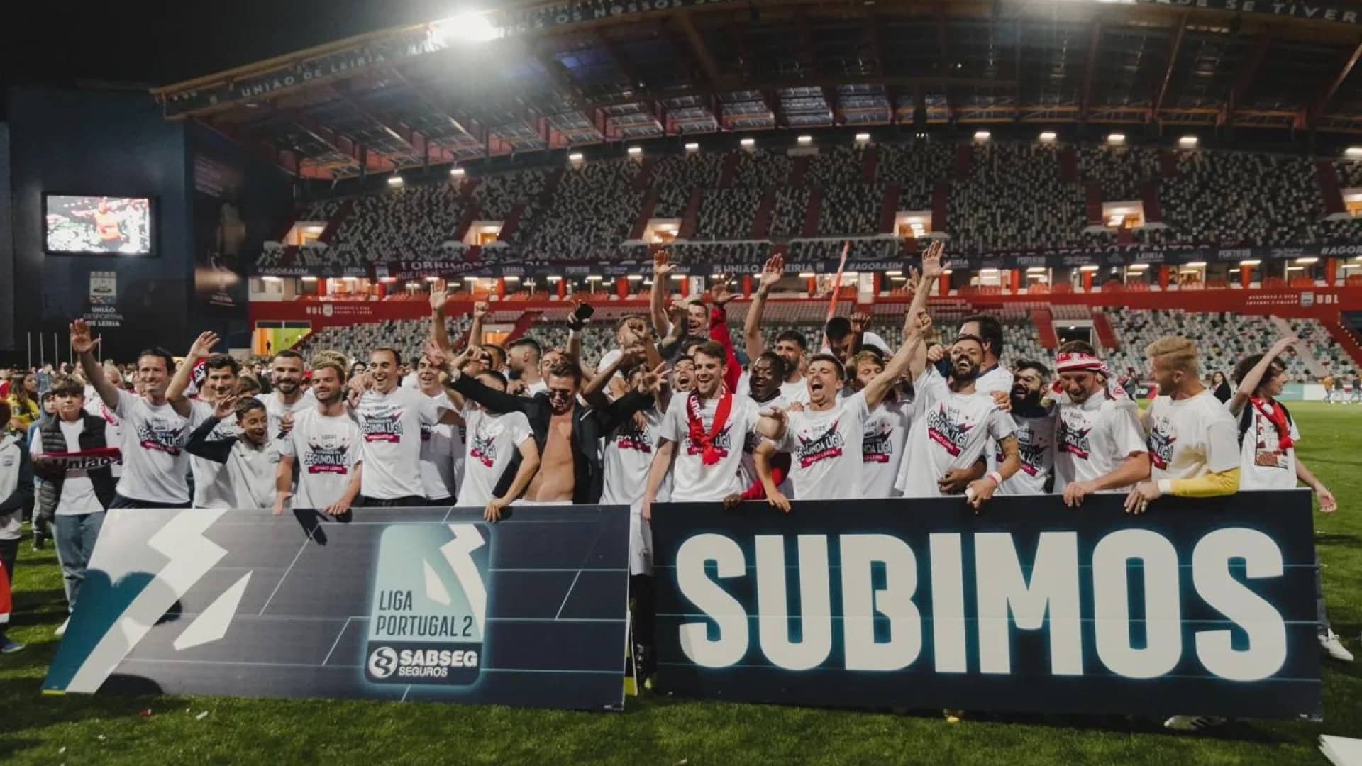 Depois de uma d&eacute;cada estacionado na terceirona, Uni&atilde;o de Leiria leva 22 mil ao del&iacute;rio com o aguardado acesso