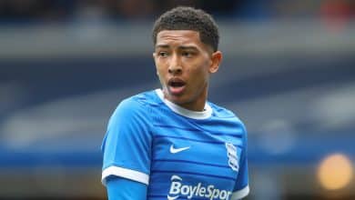 No dia em que o Real Madrid oficializou Jude Bellingham, o irm&atilde;o Jobe Bellingham assinou com o Sunderland