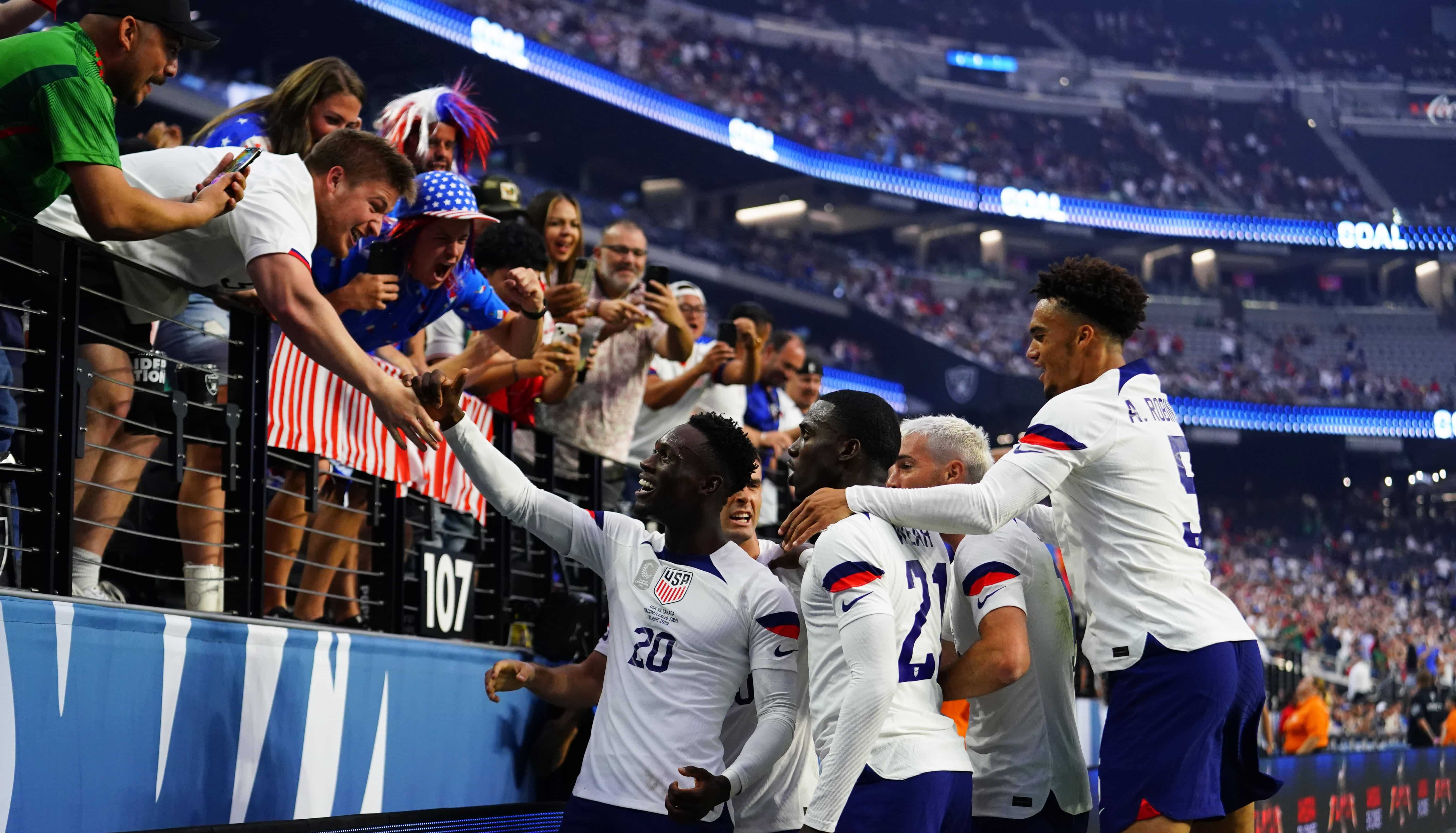 EUA mant&ecirc;m o Canad&aacute; sob controle e, dominantes na Concacaf, s&atilde;o bicampe&otilde;es da Liga das Na&ccedil;&otilde;es