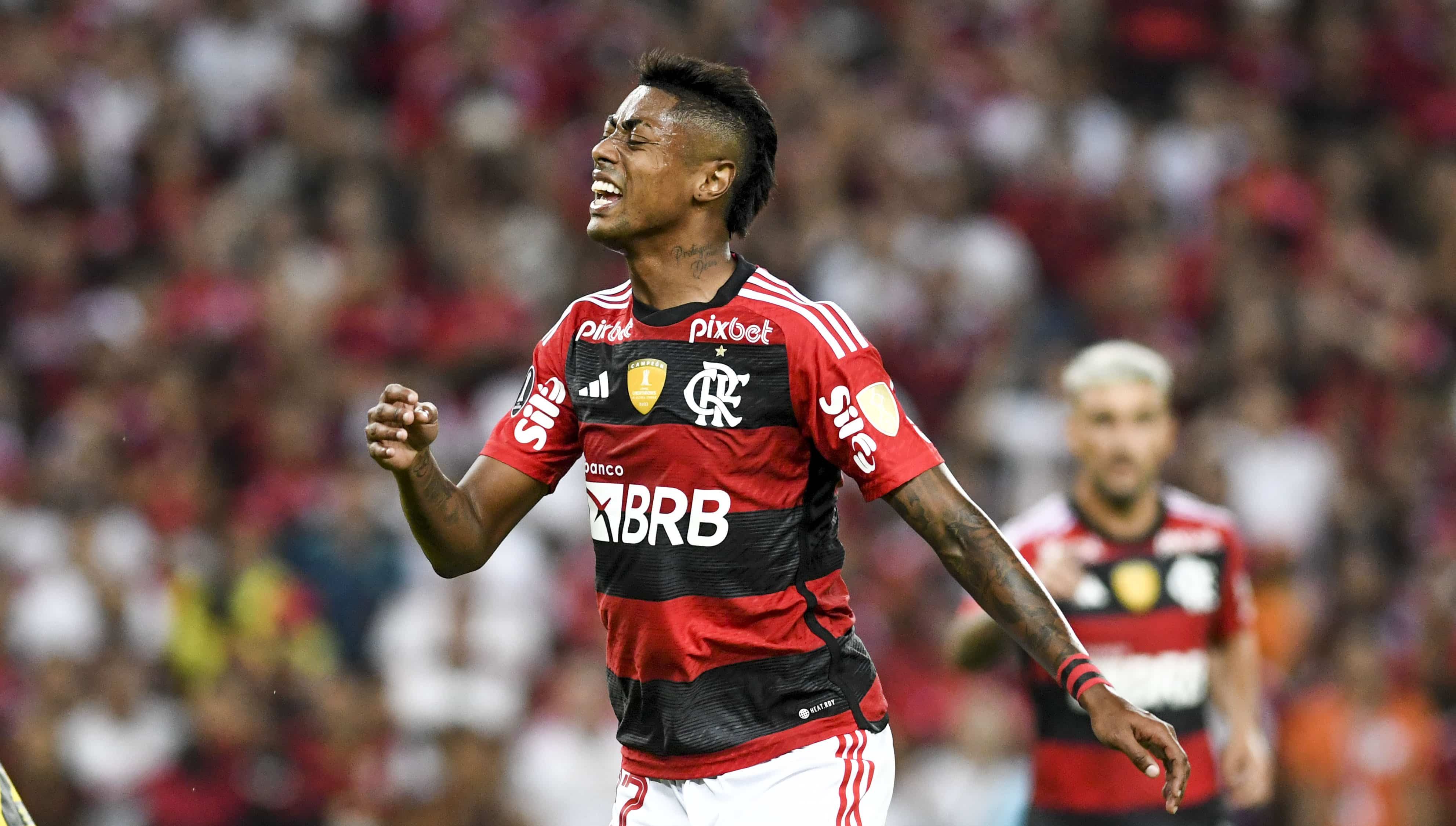 O Flamengo detonou o Aucas e selou a classifica&ccedil;&atilde;o, numa noite de pura inspira&ccedil;&atilde;o