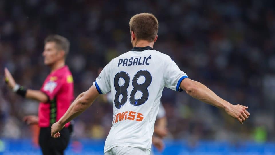 Itália vai proibir uso de número de camisa por remeter ao nazismo