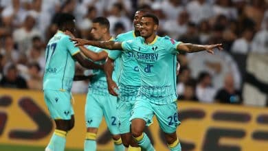 Verona sobrevive ao caos e loucura do spareggio e rebaixa Spezia