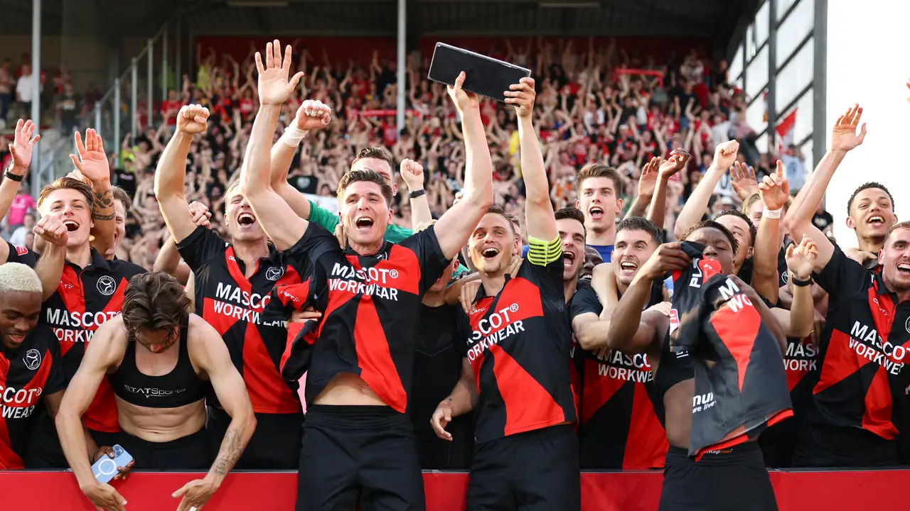 O Almere City expande o mapa da Eredivisie, com o acesso in&eacute;dito &agrave; primeira divis&atilde;o holandesa