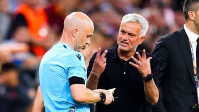 Mourinho recebe quatro jogos de suspens&atilde;o ap&oacute;s confrontar &aacute;rbitro da final da Liga Europa