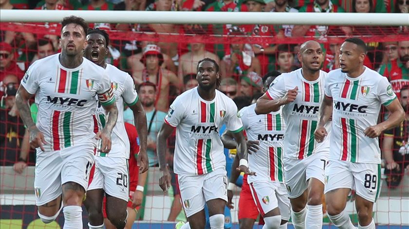 Enquanto o Mar&iacute;timo encerrou uma era de 38 temporadas na elite, o Estrela da Amadora est&aacute; de volta ap&oacute;s 14 anos