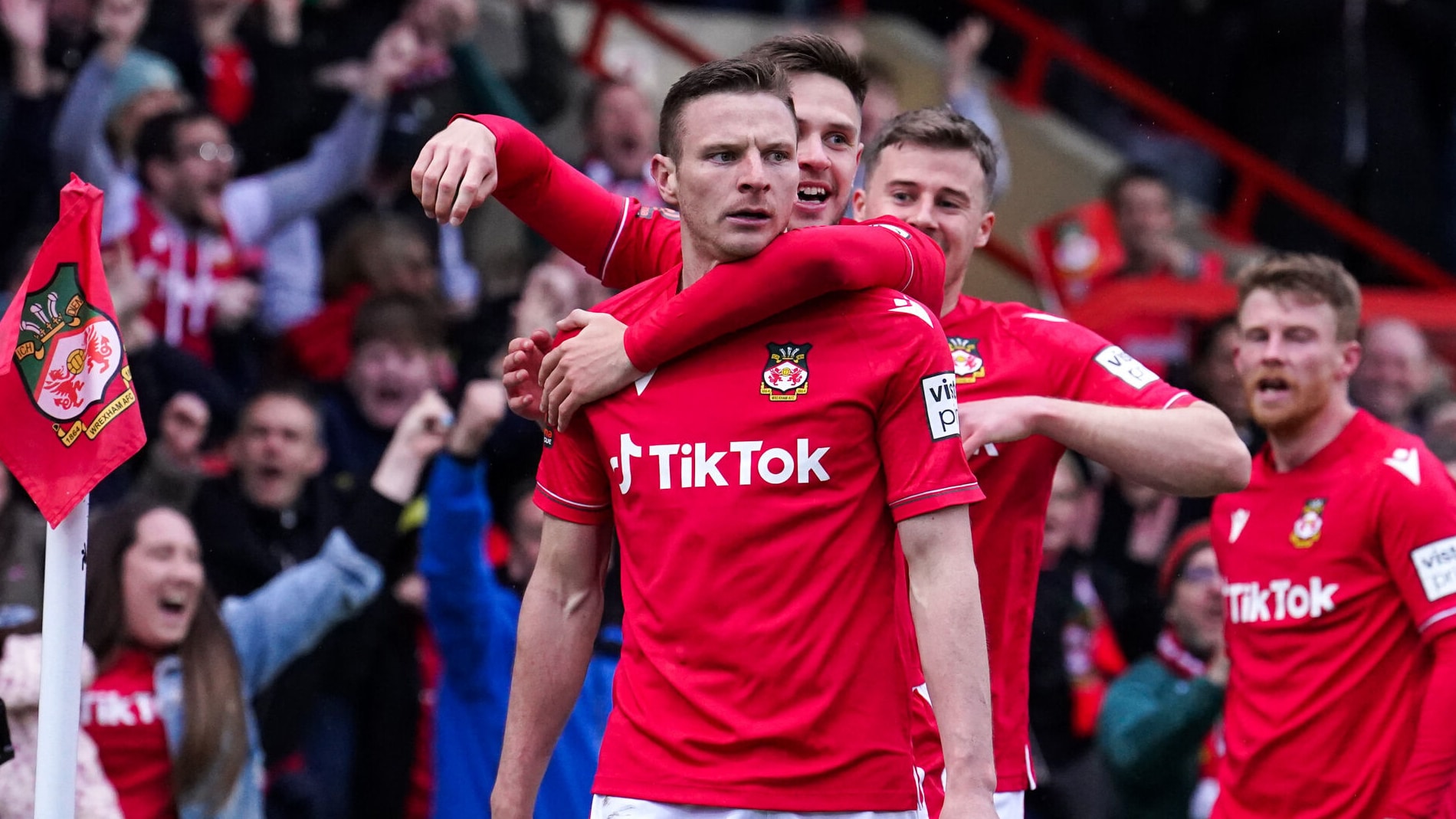 T&eacute;cnico de Gales promete considerar Paul Mullin, se destaque do Wrexham continuar arrebentando na quarta divis&atilde;o