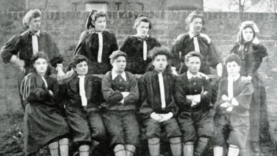 Primeiro time de mulheres do mundo foi desde sempre um grito feminista