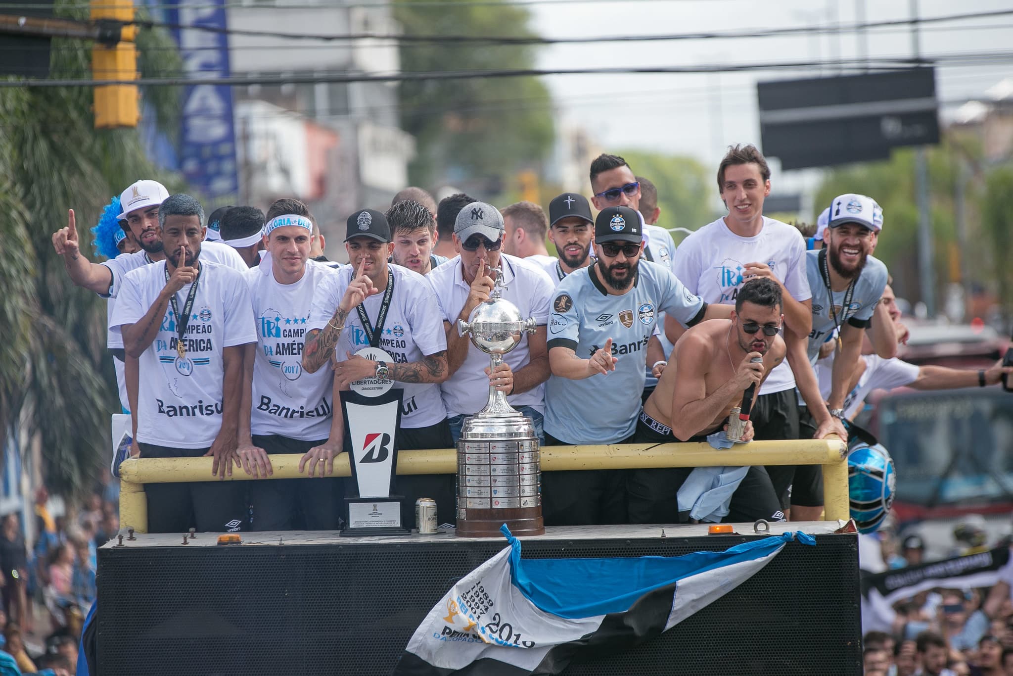 Luan e Renato Ga&uacute;cho