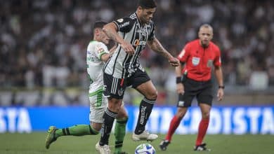 Atl&eacute;tico-MG foi a CBF reclamar de arbitragem e &lsquo;persegui&ccedil;&atilde;o&rsquo; a Hulk