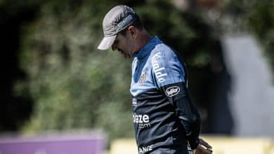 Paulo Turra tenta amenizar come&ccedil;o ruim no Santos freando o l&iacute;der Botafogo