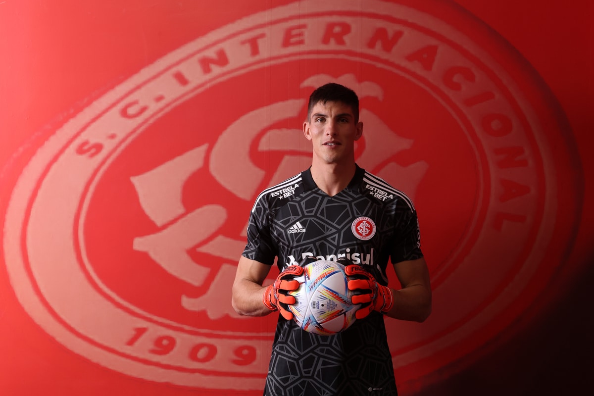 Rochet comenta escolha pelo Inter, disputa com John e interesse do Gr&ecirc;mio