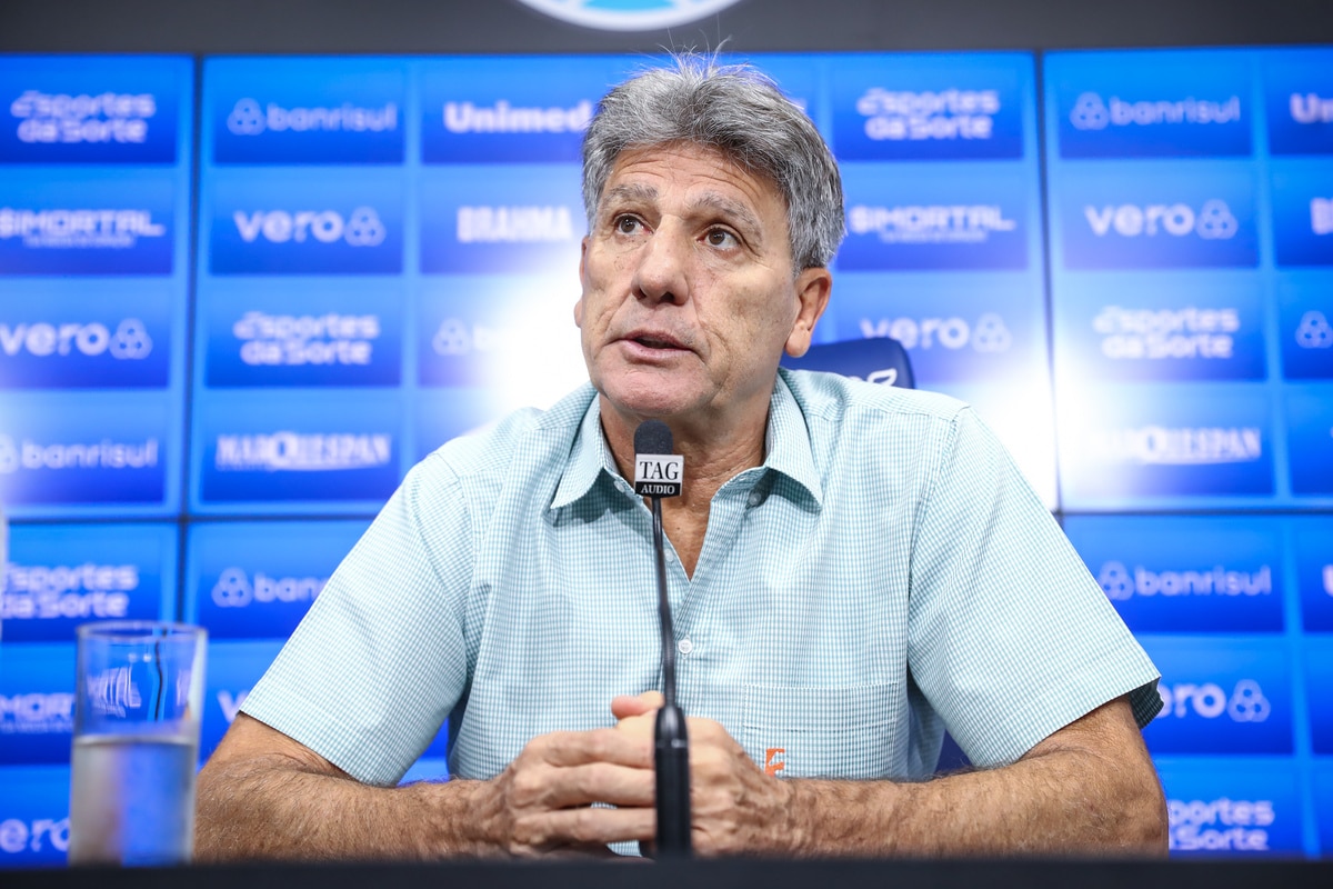 Renato deixa aberta possibilidade de Su&aacute;rez sair do Gr&ecirc;mio e d&aacute; ultimato
