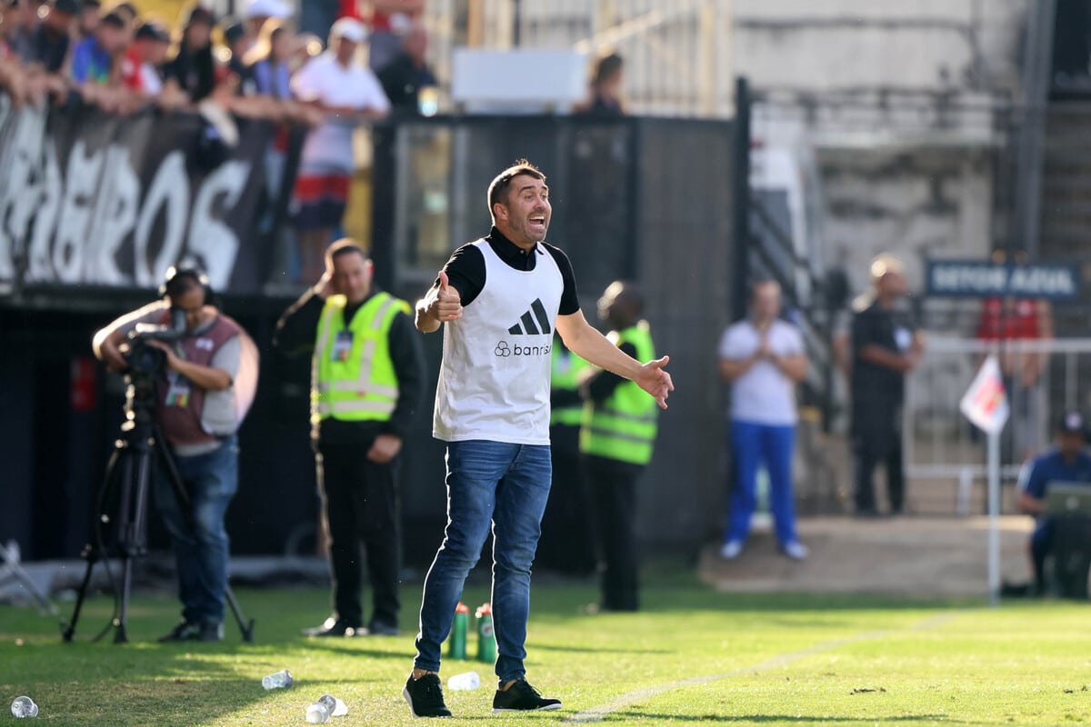 Como Coudet correr&aacute; contra o tempo para preparar Inter para Libertadores