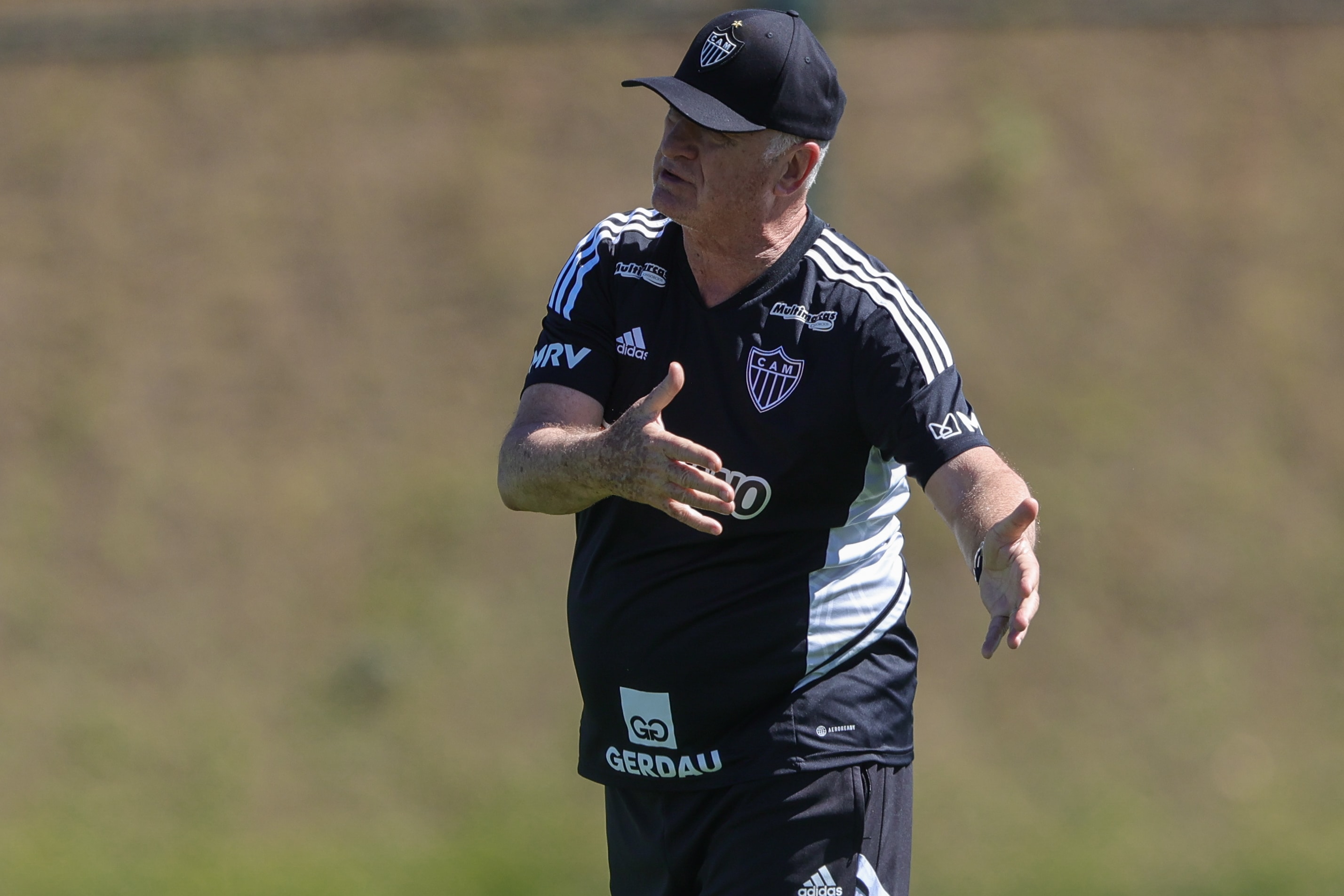 Felip&atilde;o pode sorrir em meio ao caos: ter&aacute; todo elenco do Atl&eacute;tico dispon&iacute;vel pela 1&ordf; vez