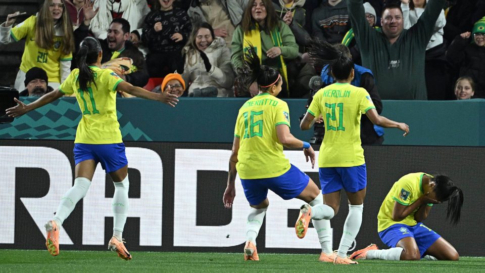 Futebol ao vivo: onde assistir aos jogos de hoje (29/07/2023)