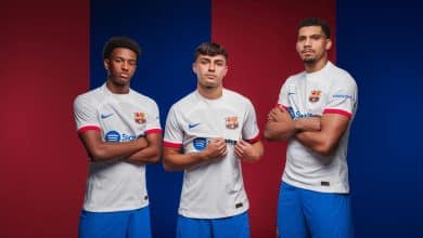Barcelona usa Cruyff para driblar controv&eacute;rsia da nova camisa branca