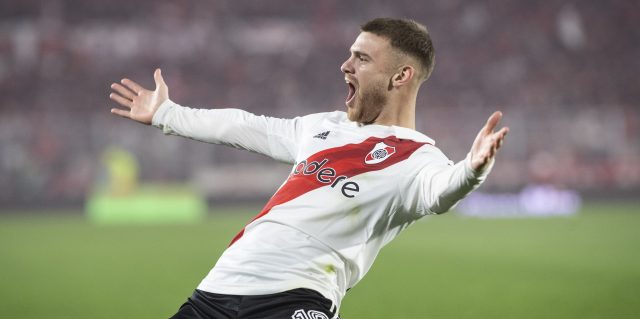 River Plate vence Estudiantes e conquista primeiro t&iacute;tulo com Demichelis