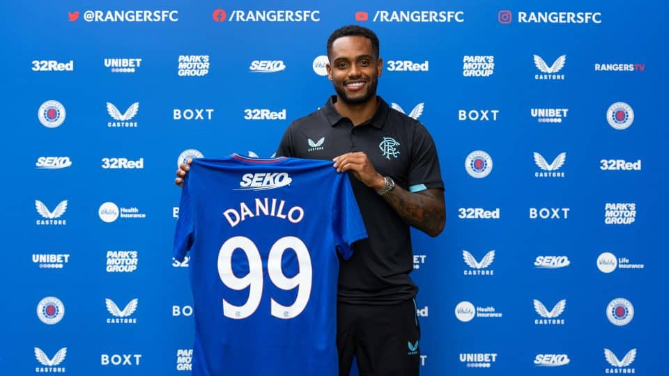 Brasileiro no Rangers: Danilo deixa o Feyenoord e vai para a Escócia