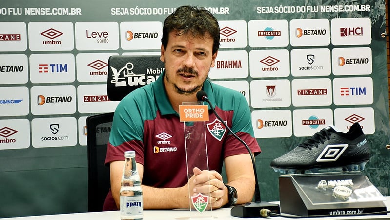 Diniz comenta sobre vaias e defende escolha por seguir no Fluminense e Sele&ccedil;&atilde;o