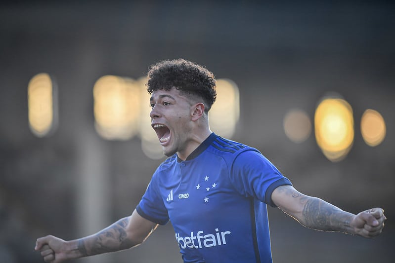 Filipe Machado conta como sua hist&oacute;ria e a do Cruzeiro t&ecirc;m se confundido