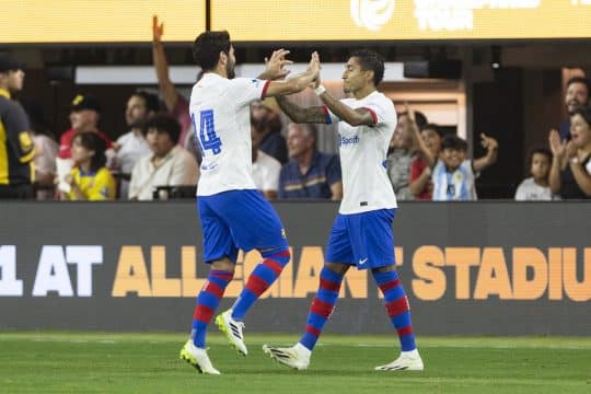 Arsenal x Barcelona n&atilde;o teve clima de amistoso e fez Raphinha quebrar maldi&ccedil;&atilde;o