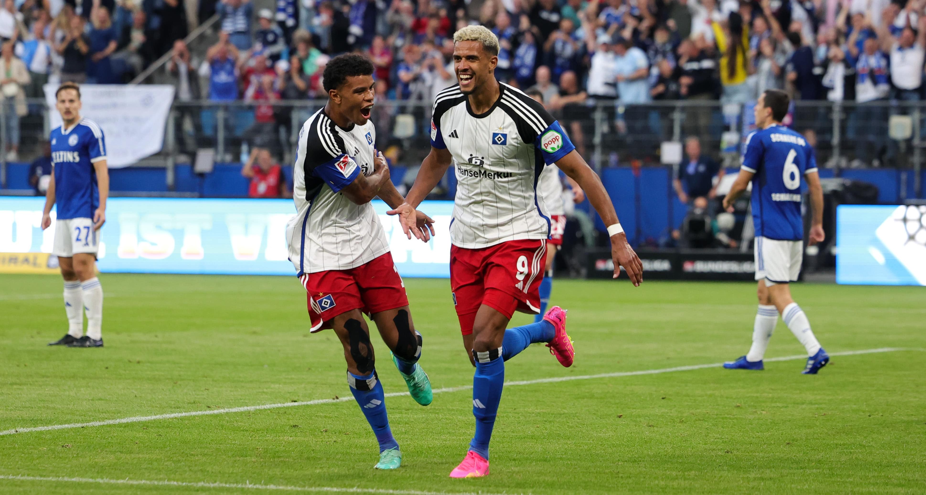 A segundona da Bundesliga come&ccedil;ou insana, com um fant&aacute;stico Hamburgo 5&times;3 Schalke