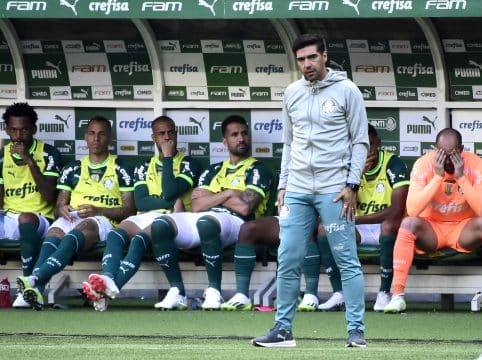 Palmeiras tem miss&atilde;o de motivar jogadores ap&oacute;s recusar propostas milion&aacute;rias