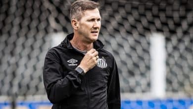 Paulo Turra cobra &lsquo;muito mais&rsquo; refor&ccedil;os no Santos e manda indireta a Soteldo