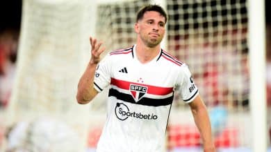 S&atilde;o Paulo ouve &lsquo;n&atilde;os&rsquo; e esbarra em dificuldades em busca por centroavante para fazer sombra a Calleri