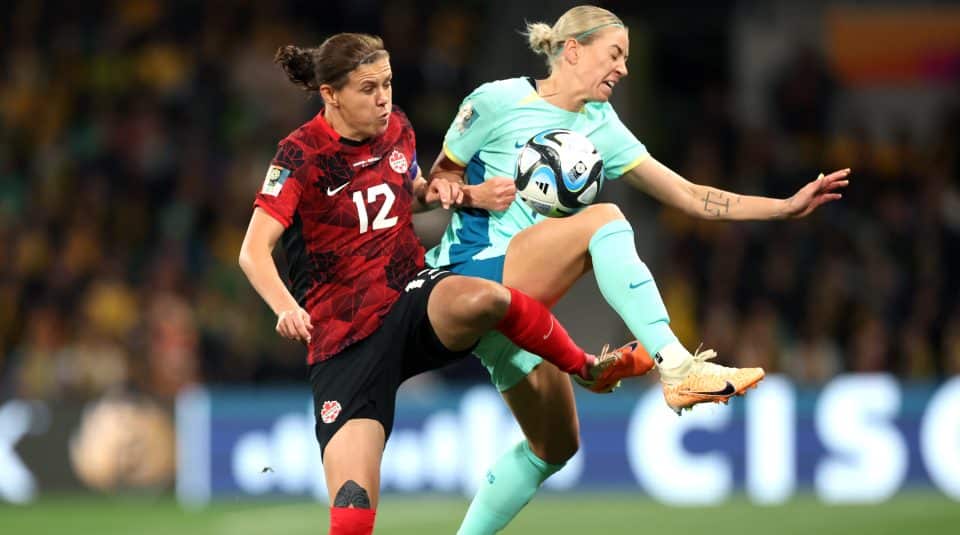 Sinclair viveu um duro adeus na Copa, mas não diminui o brilho de sua história