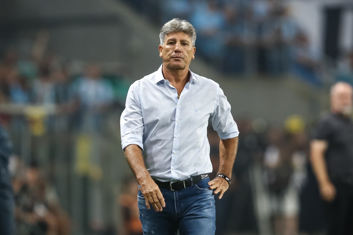 Gr&ecirc;mio: Renato elogia Grando em classifica&ccedil;&atilde;o e volta a pedir refor&ccedil;os