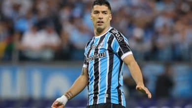 Su&aacute;rez fora do Gr&ecirc;mio e junto de Messi &eacute; rumor que volta a esquentar