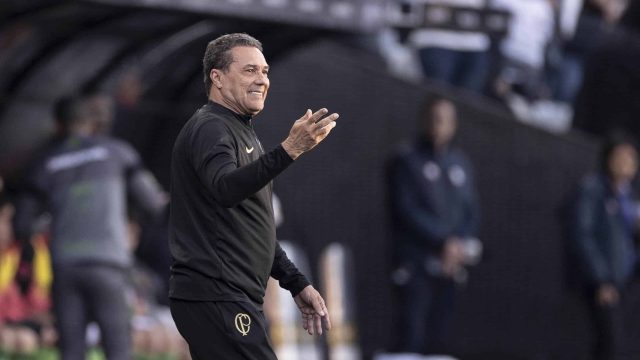 Corinthians tem a cara do pragmatismo e da l&oacute;gica inquestion&aacute;vel de Luxa