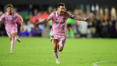 Messi tem estreia &eacute;pica nos EUA com um gola&ccedil;o de falta no &uacute;ltimo lance