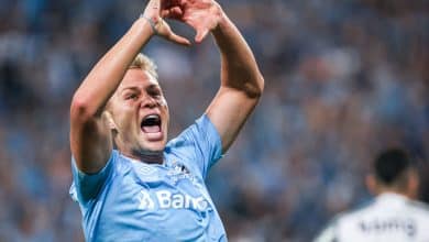 Sob olhares de Su&aacute;rez, Gr&ecirc;mio conta com aposta de Renato para vencer o Atl&eacute;tico