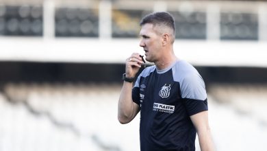Santos: Paulo Turra volta a pedir refor&ccedil;os e admite time abatido em campo