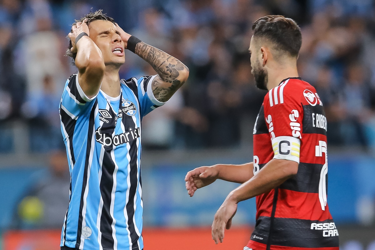 Su&aacute;rez n&atilde;o foge da responsabilidade, mas o Gr&ecirc;mio foi pior que o Flamengo