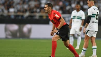Arbitragem do Brasileir&atilde;o n&atilde;o agrada ningu&eacute;m, e Coritiba &eacute; o novo incomodado
