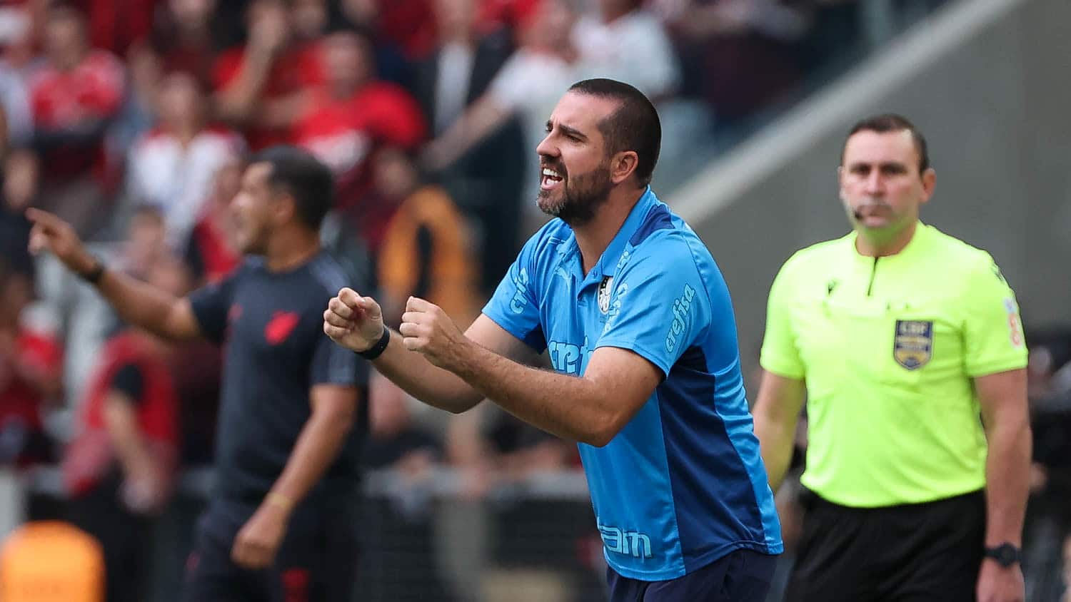 Discurso &ldquo;contra tudo e contra todos&rdquo; &eacute; um fetiche do torcedor brasileiro