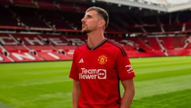 Manchester United vê Mason Mount como meio-campista completo e ainda cumpre cota de ingleses