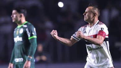 Rafinha trilha no S&atilde;o Paulo o caminho que Daniel Alves nunca conseguiu